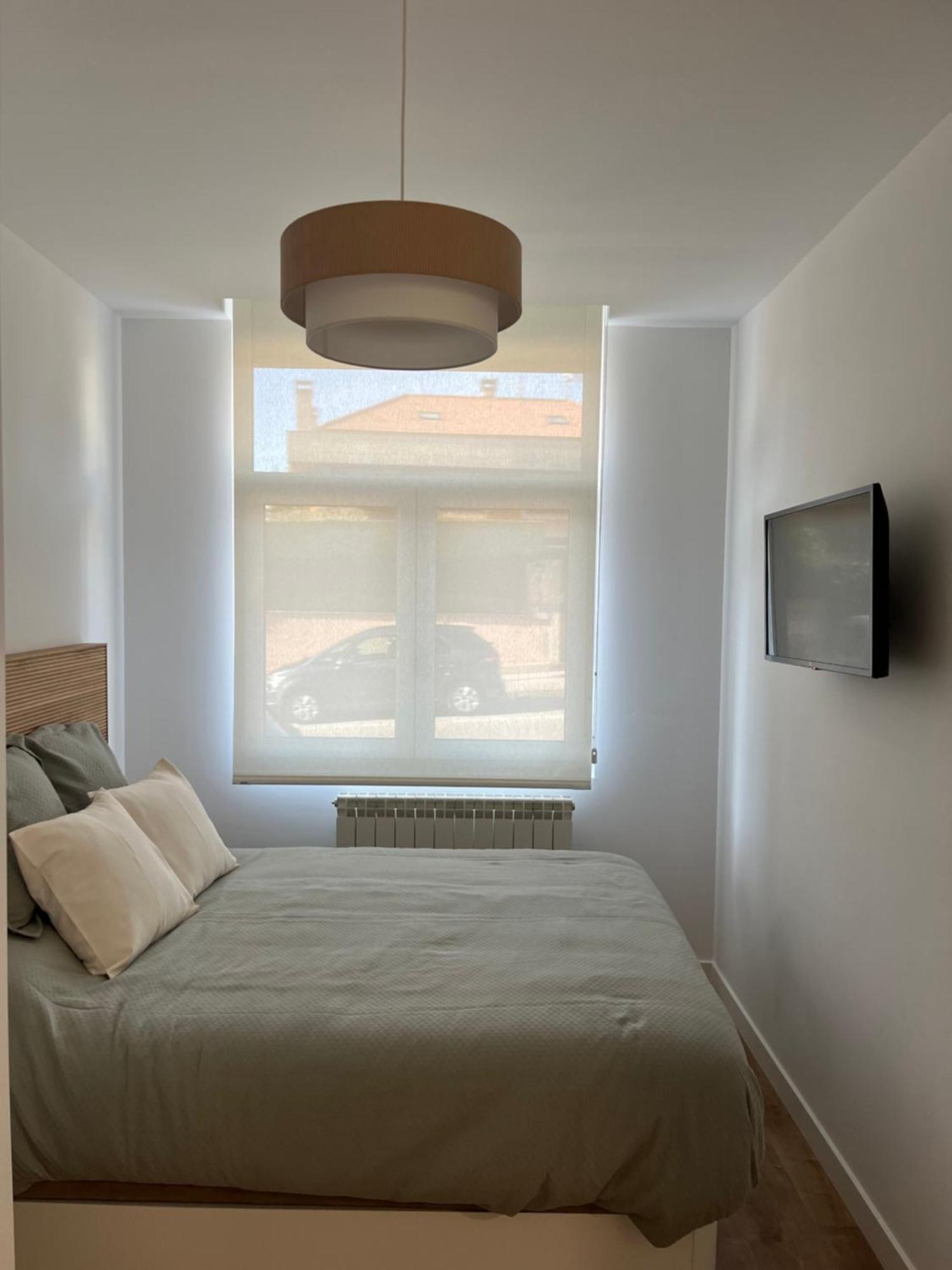 Apartamento Puerta De Burgos Vut09605 エクステリア 写真