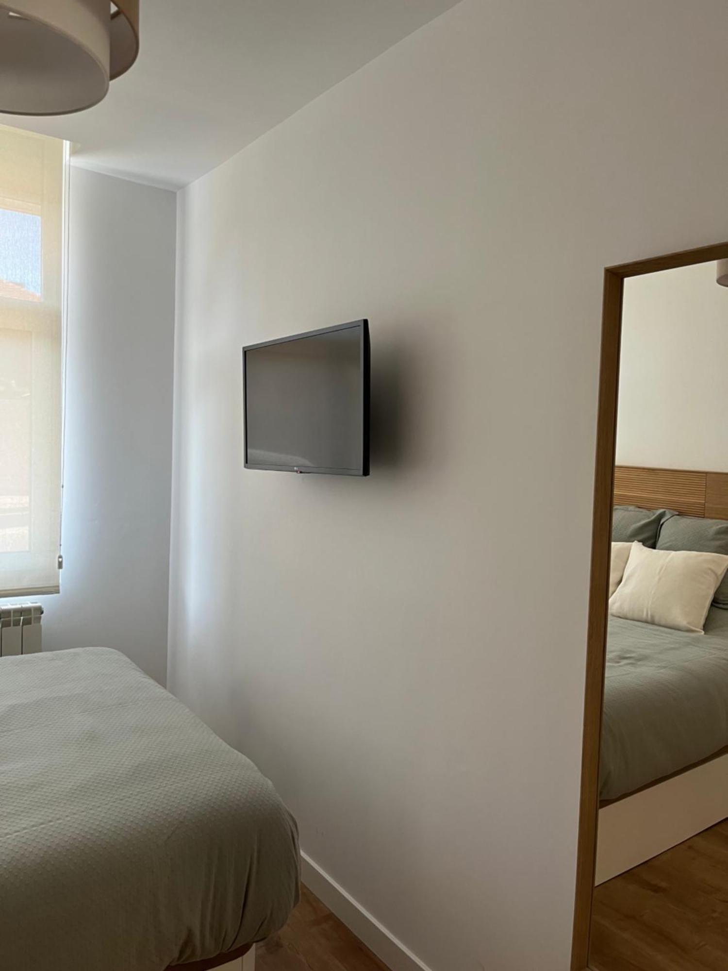 Apartamento Puerta De Burgos Vut09605 エクステリア 写真