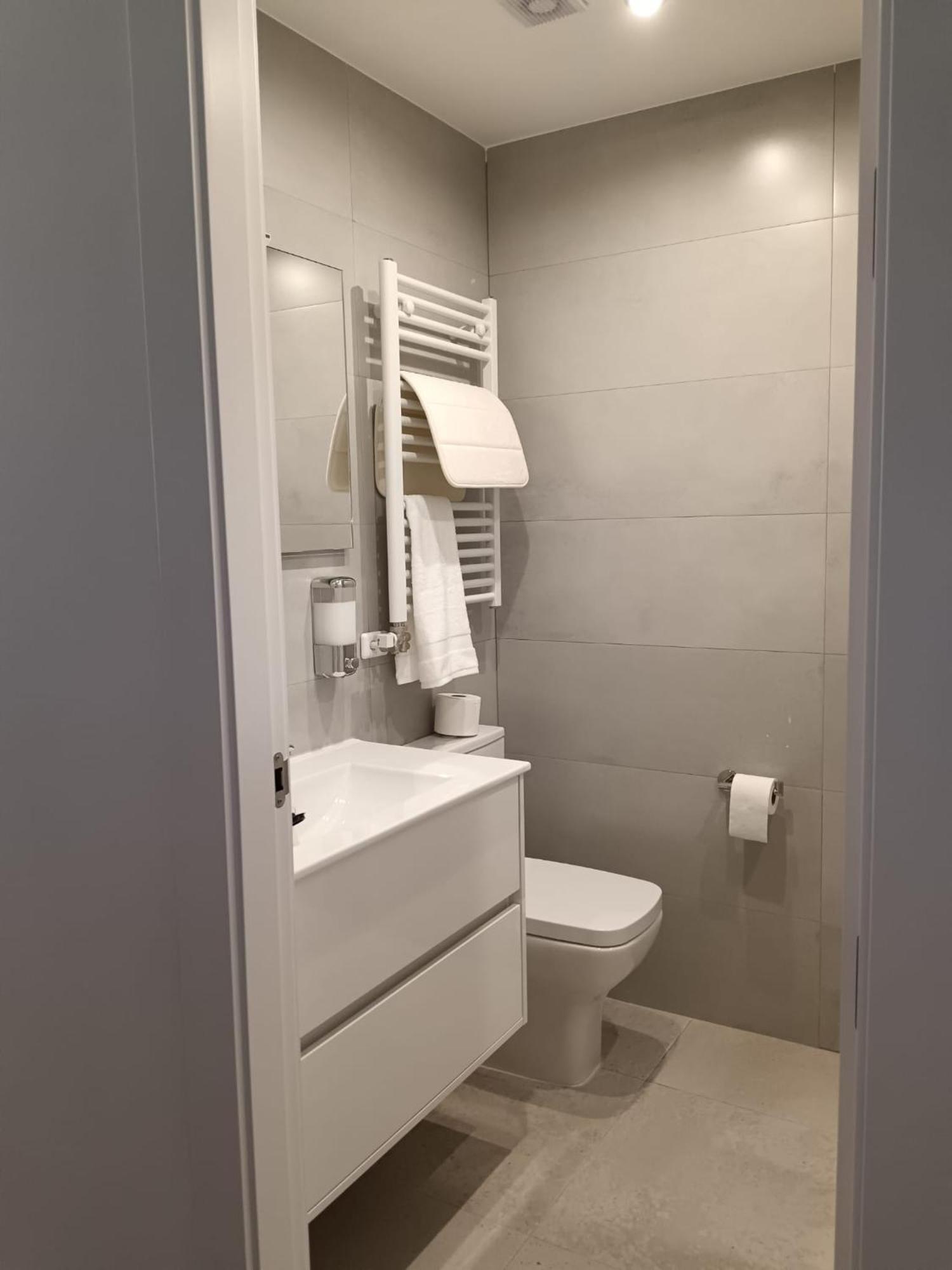 Apartamento Puerta De Burgos Vut09605 エクステリア 写真