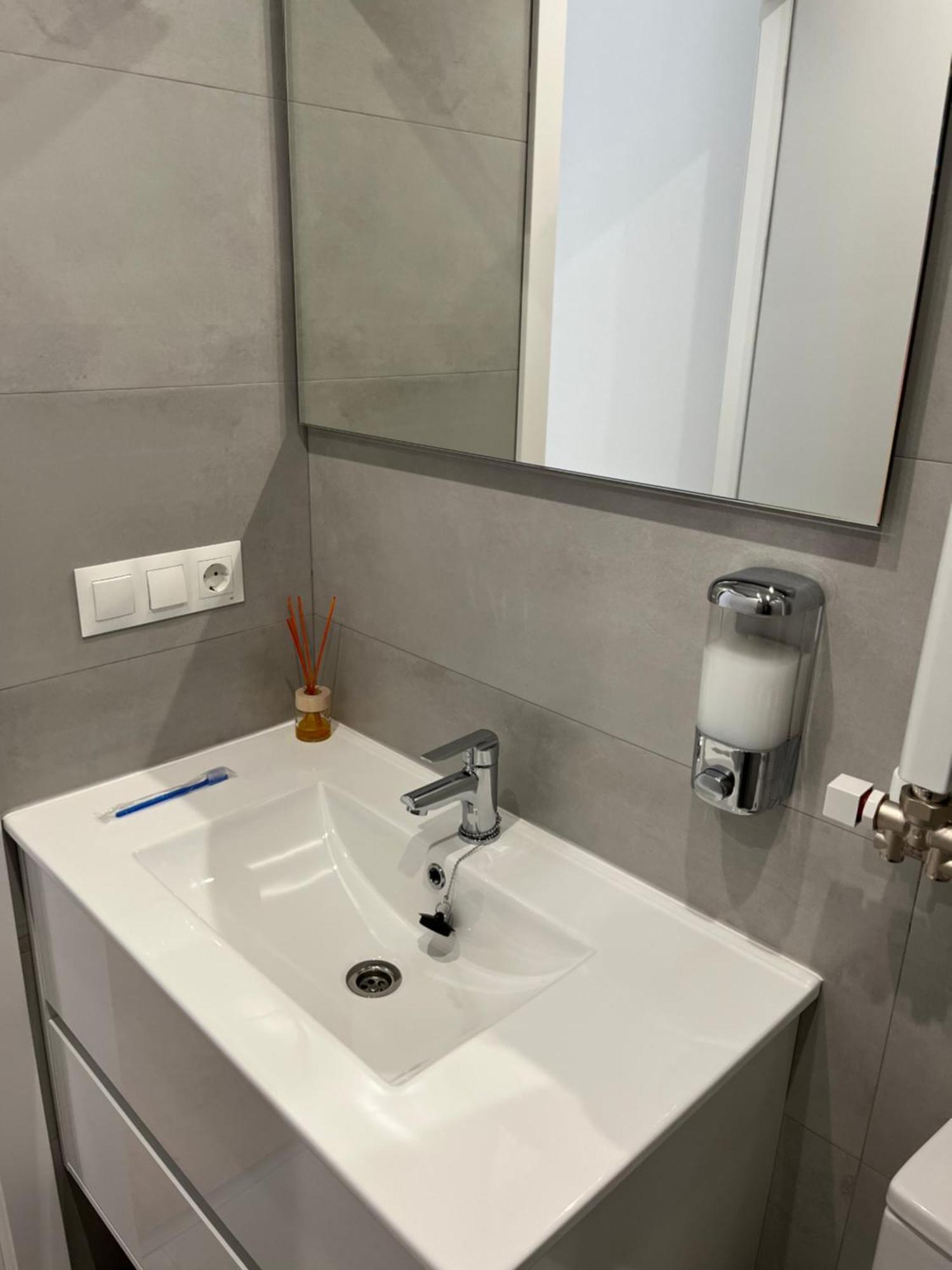 Apartamento Puerta De Burgos Vut09605 エクステリア 写真
